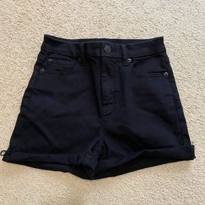 American Eagle NWOT black shorts